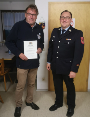 Markus Graser wurde zu seiner 40 jährigen Dienstzeit als aktives Feuerwehrmitglied geehrt